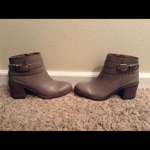 Lucky Brand Booties - Picture 3 of 5